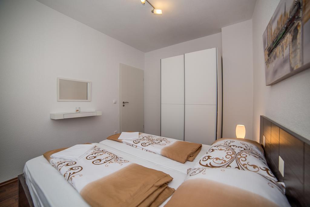 Apartments Kati オミシュ エクステリア 写真