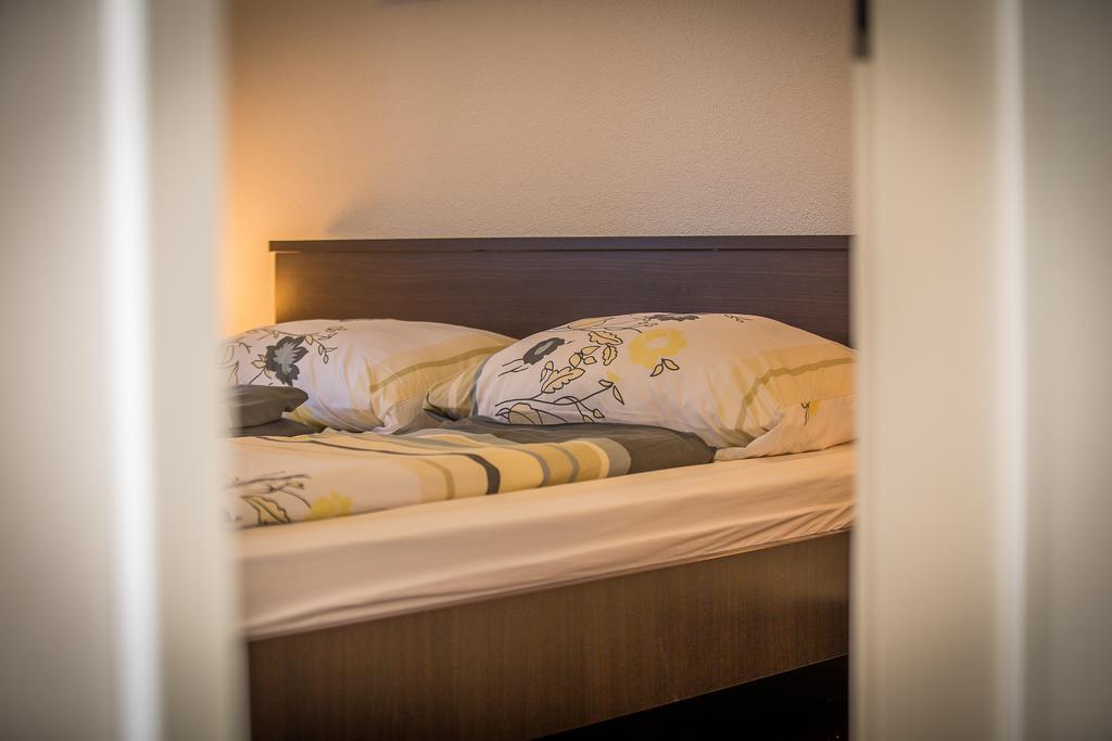 Apartments Kati オミシュ エクステリア 写真